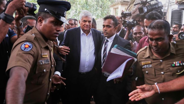 https://www.salarnews.in/public/uploads/images/newsimages/maannewsimage26082025_180650_Ranil .jpg